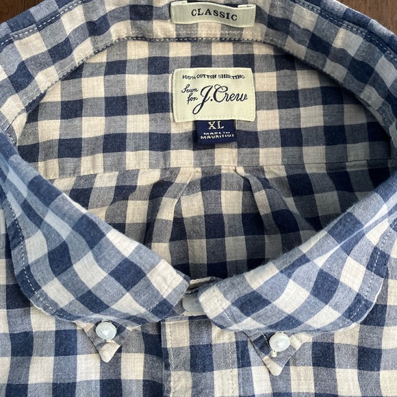 J. Crew Long Sleeve Button Down Shirt XL - Picture 2 of 4